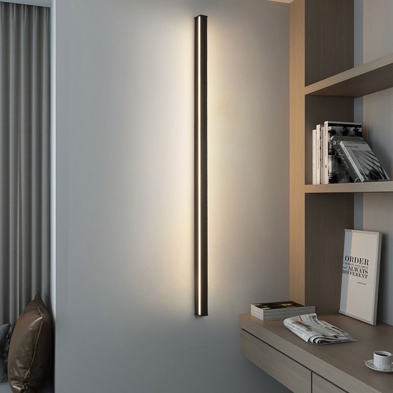 Minimalistyczna liniowa lampa ścienna LED – nastrojowe oświetlenie