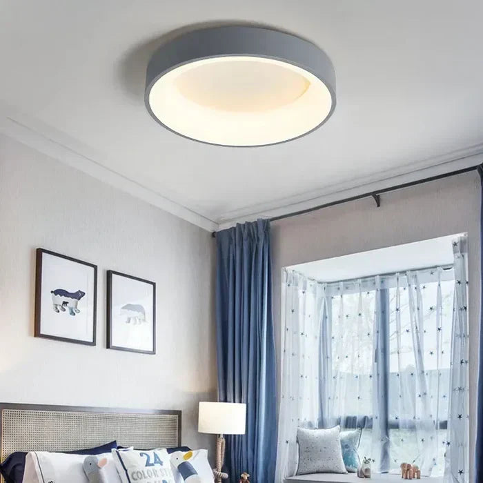 Okrągła lampa sufitowa LED – styl skandynawski